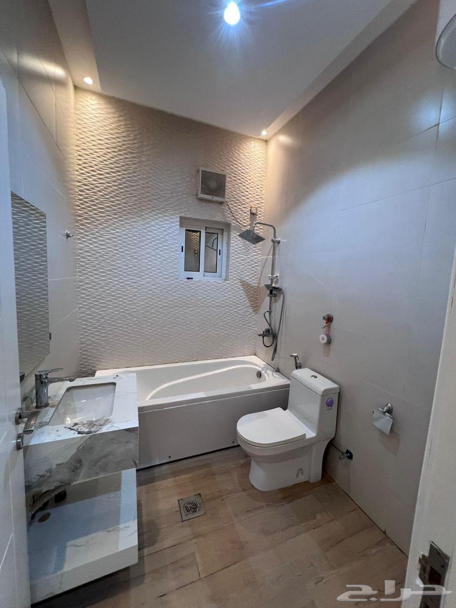 4 bedroom apartment in Az Zomorod 6