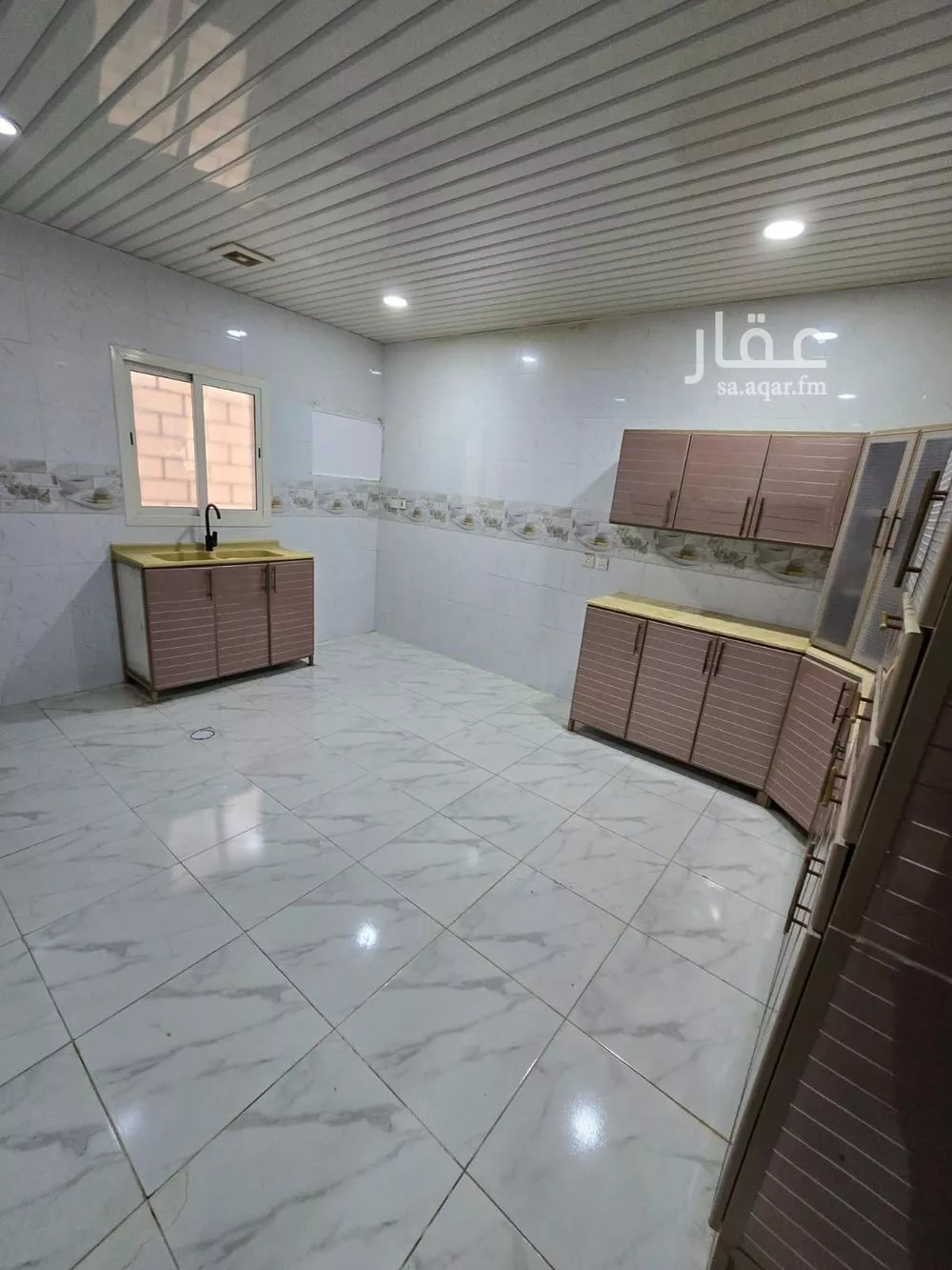 5 bedroom apartment in Dahiat King Fahd 11