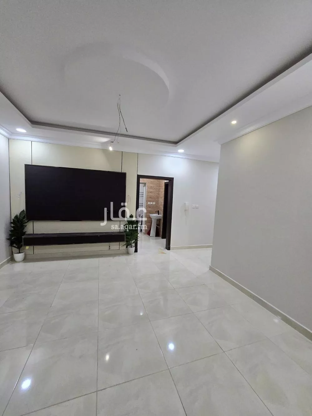 5 bedroom apartment in Dahiat King Fahd 12
