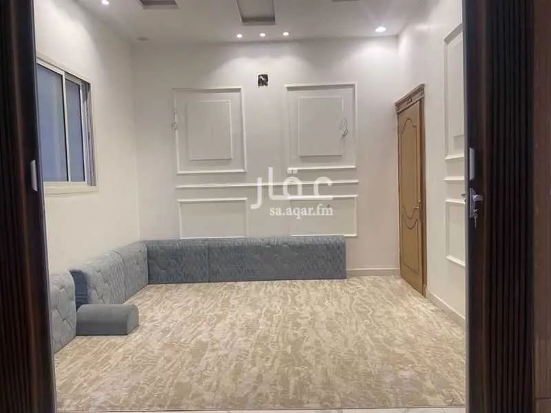 فيلا 8 غرف في عكاظ 14