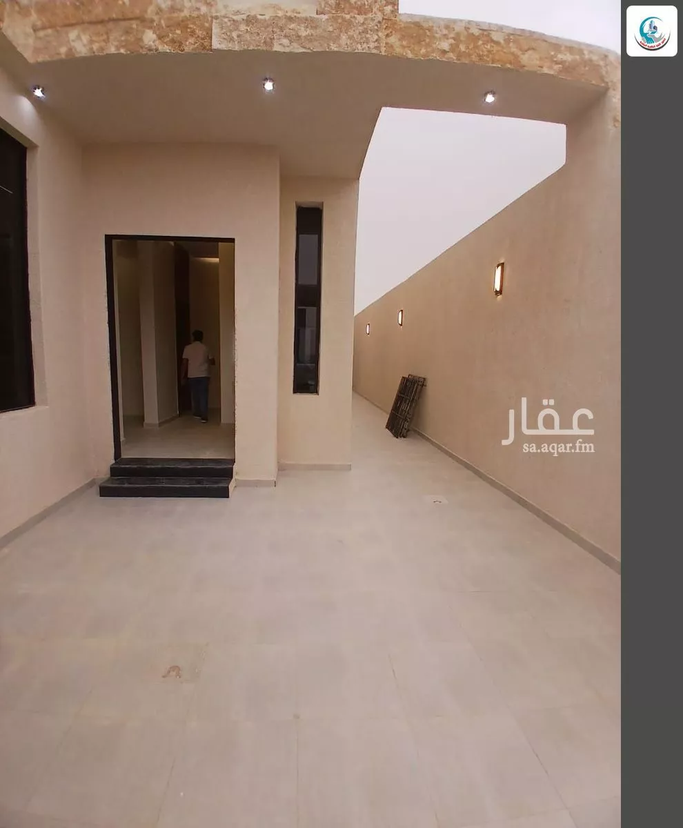 فيلا 8 غرف في النظيم 3