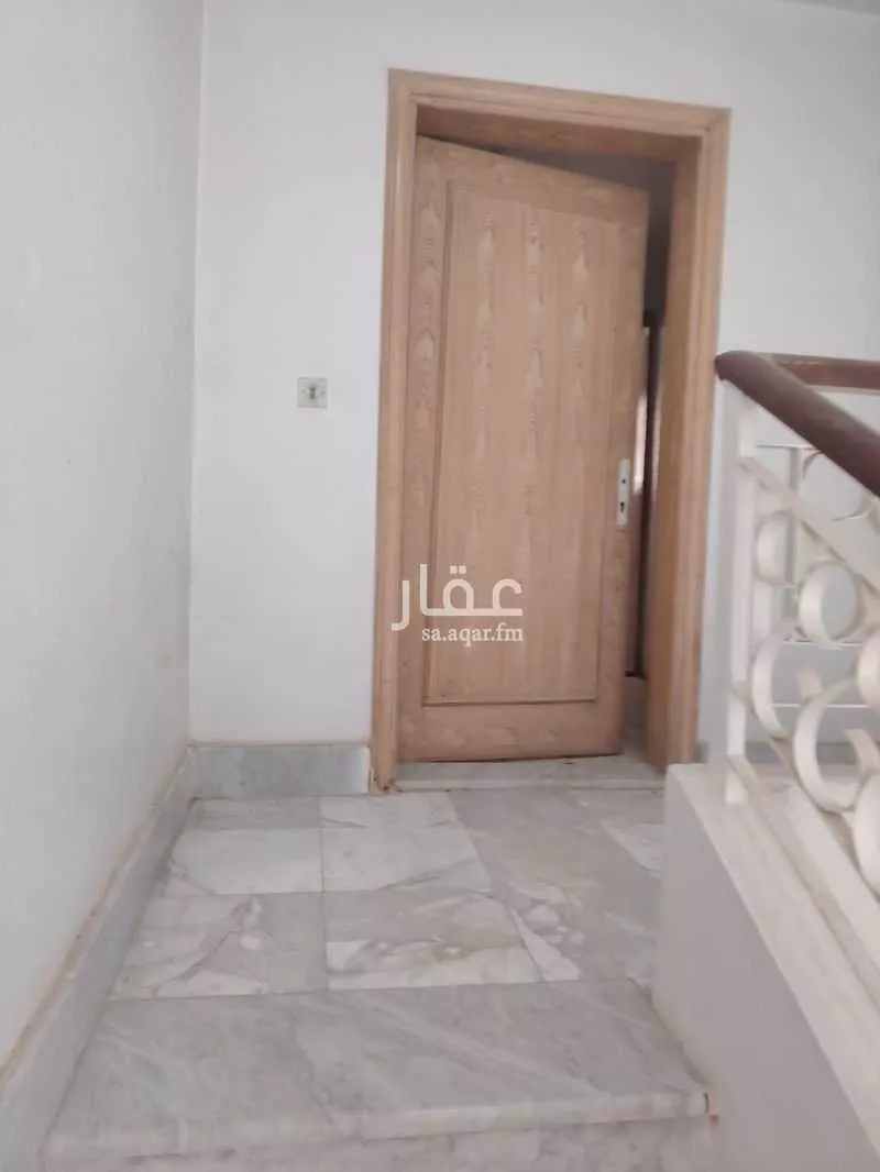 5 bedroom villa in Al Khalidiyyah 4