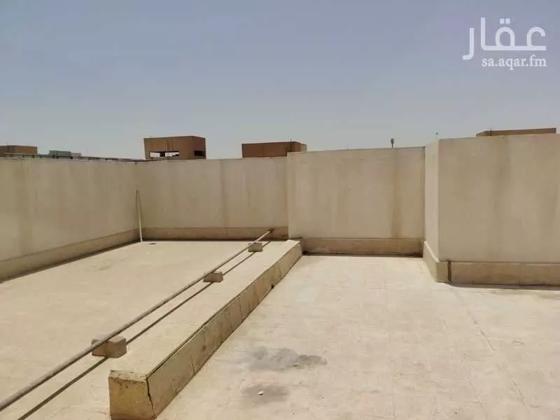 5 bedroom villa in Al Khalidiyyah 10