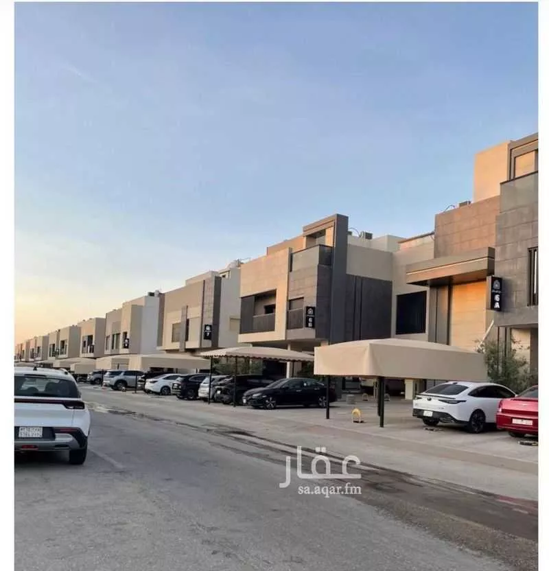 فيلا 4 غرف في العارض 3