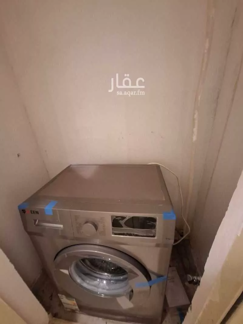 1 bedroom apartment in Dhahrat Laban 13