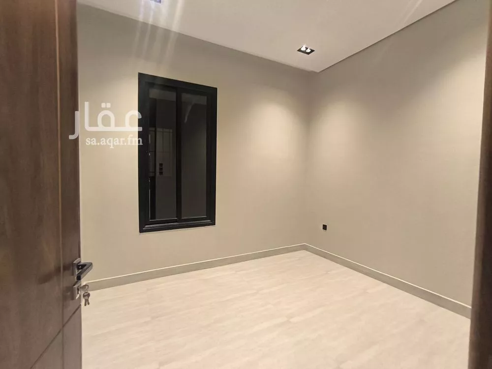 فيلا 5 غرف في الرمال 6
