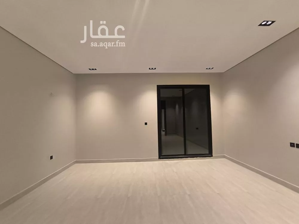 فيلا 5 غرف في الرمال 8