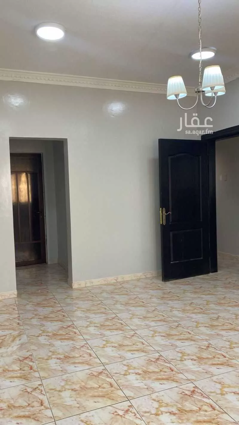 فيلا 5 غرف في احد 8