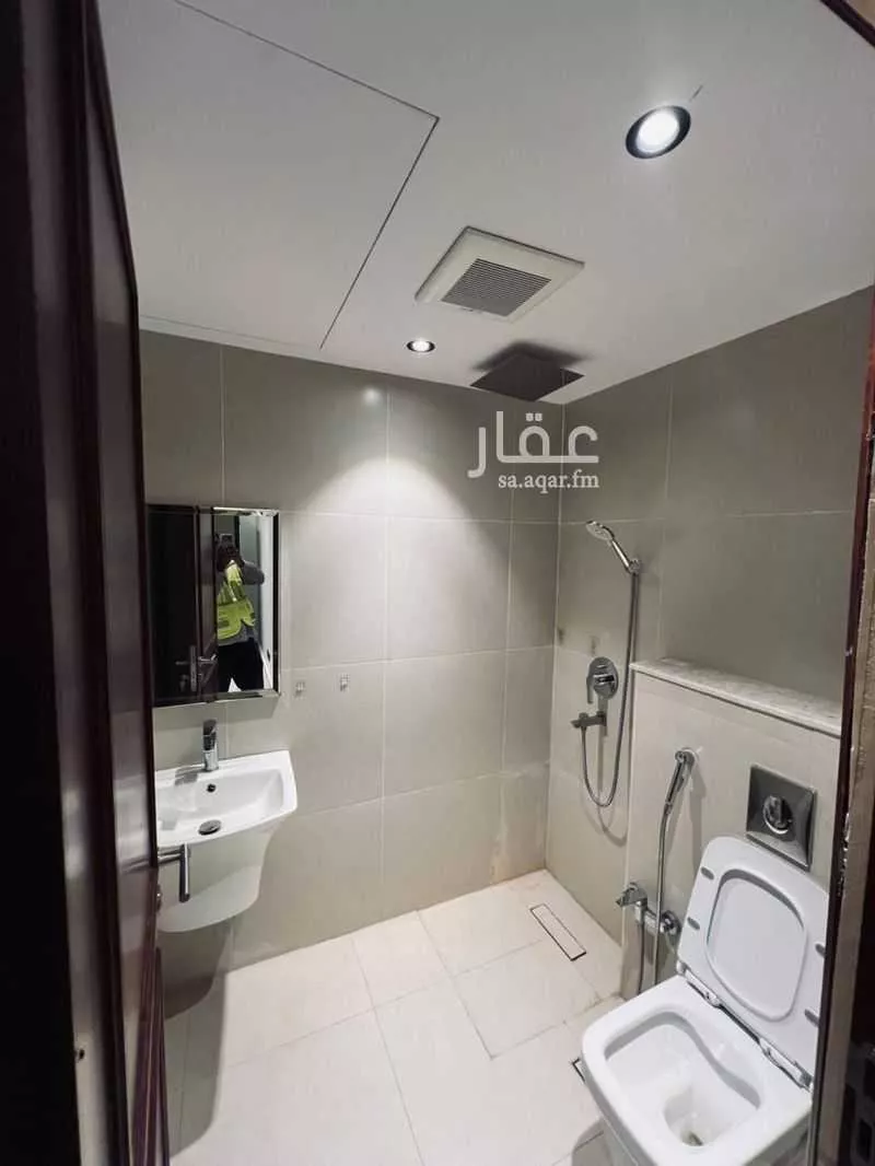 2 bedroom apartment in Al Shuhada 5