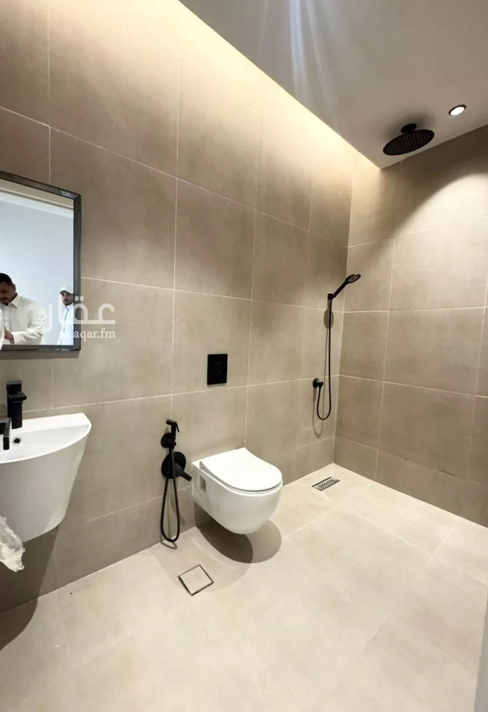 3 bedroom apartment in Al Aridh 7