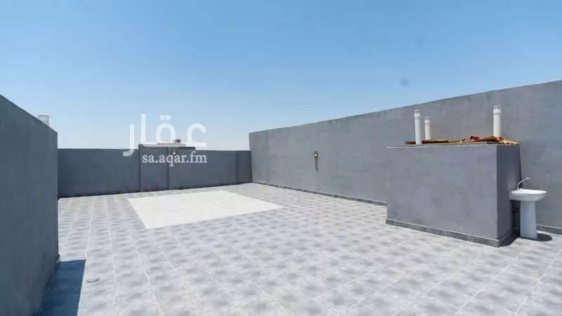 فيلا 4 غرف في الملك فهد 21