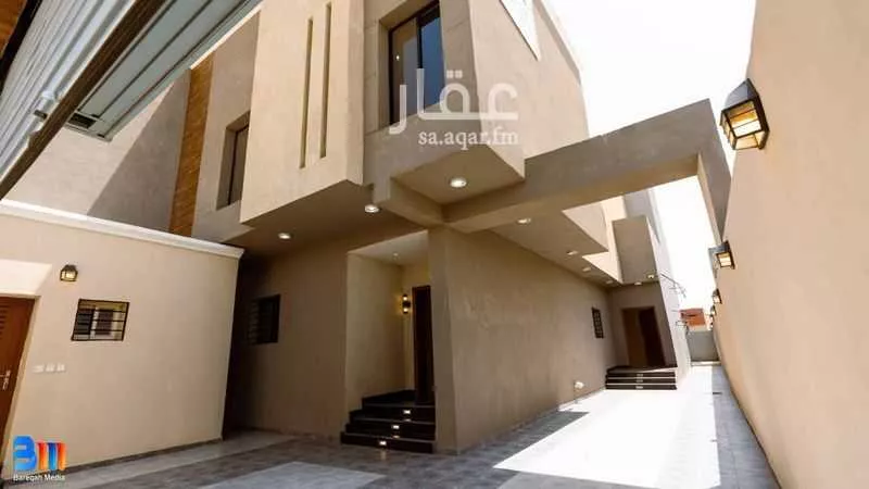 فيلا 4 غرف في الملك فهد 3