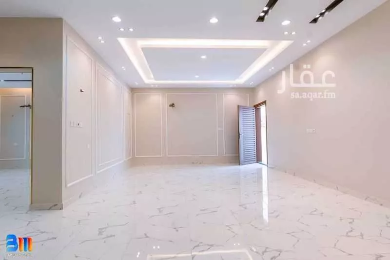 فيلا 4 غرف في الملك فهد 7