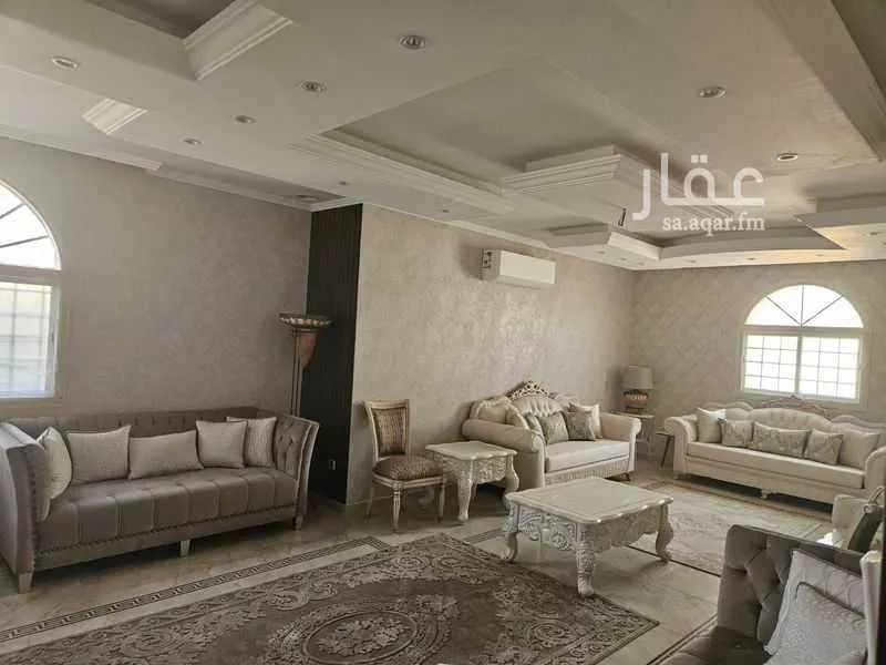 فيلا 7 غرف في الملك فهد 13