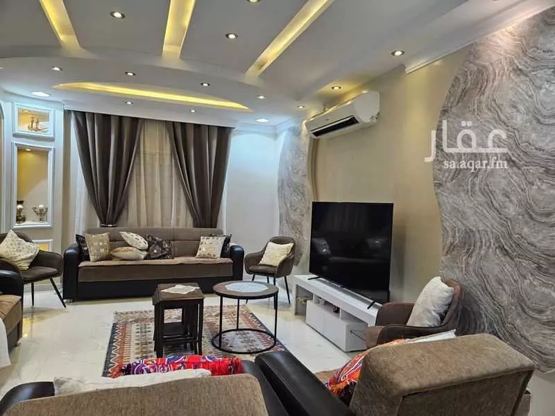 فيلا 7 غرف في الملك فهد 14