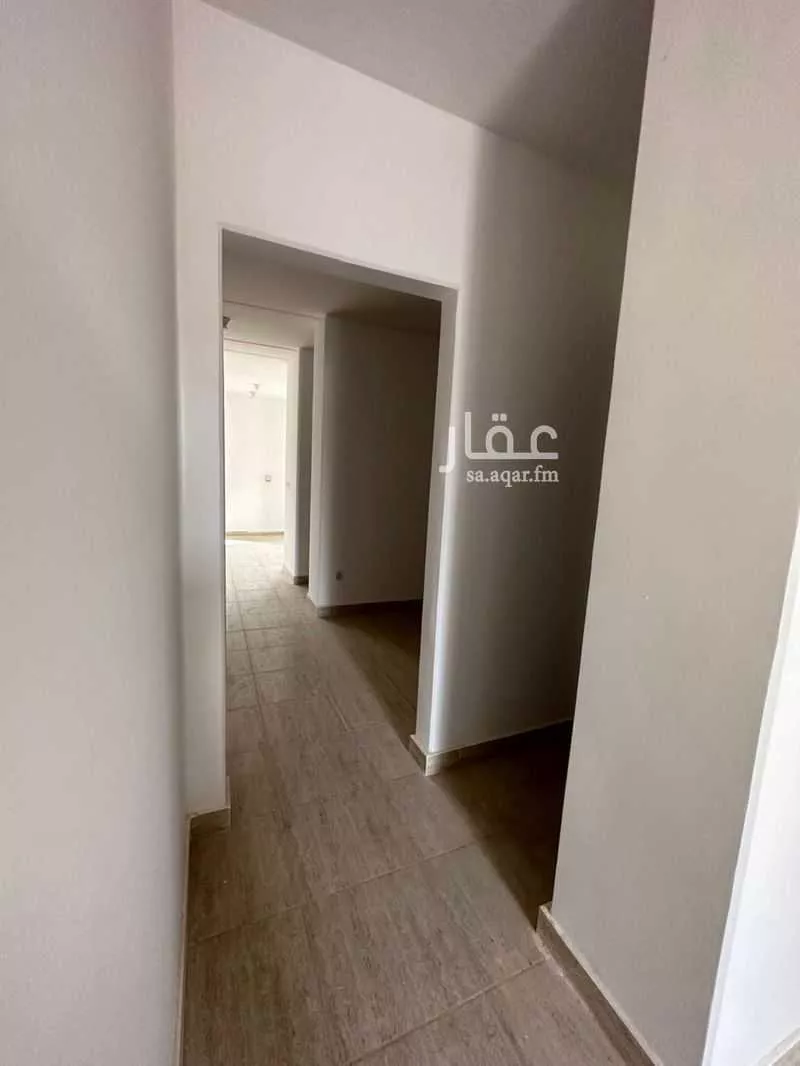 فيلا 7 غرف في الرياض 8