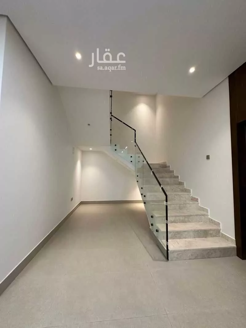 فيلا 4 غرف في الرمال 13