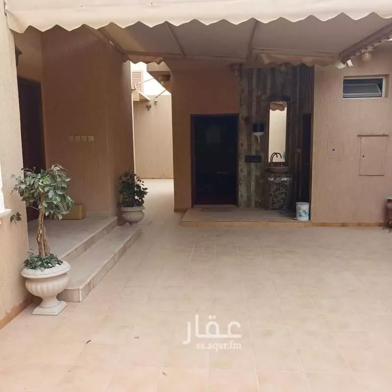 فيلا 15 غرف في عرقة 12