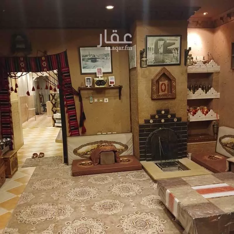 فيلا 15 غرف في عرقة 4