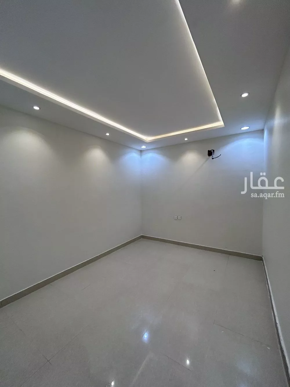 شقة 1 غرف في السعادة 4