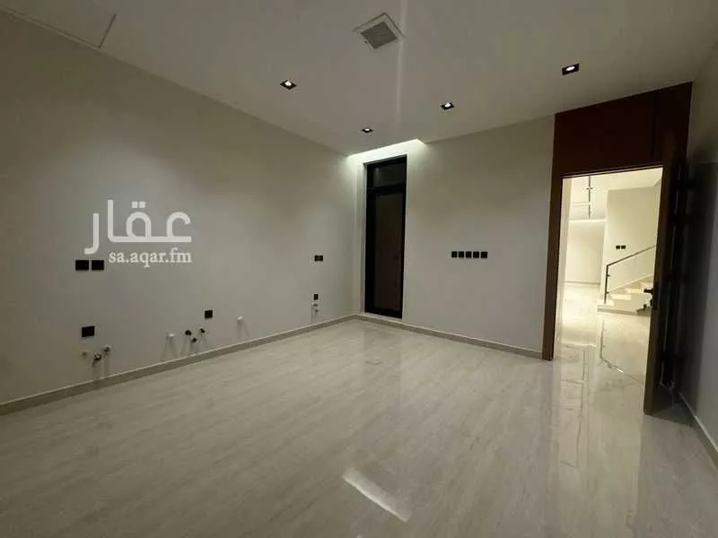 6 bedroom villa in Al Aridh 3