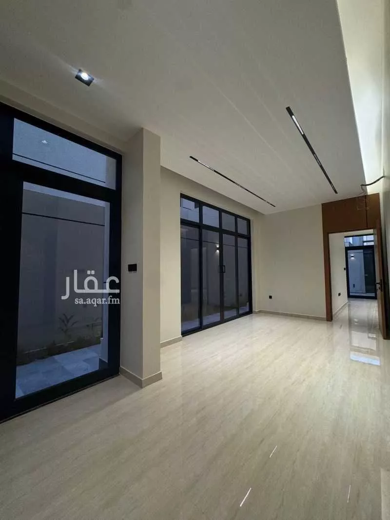 6 bedroom villa in Al Aridh 5