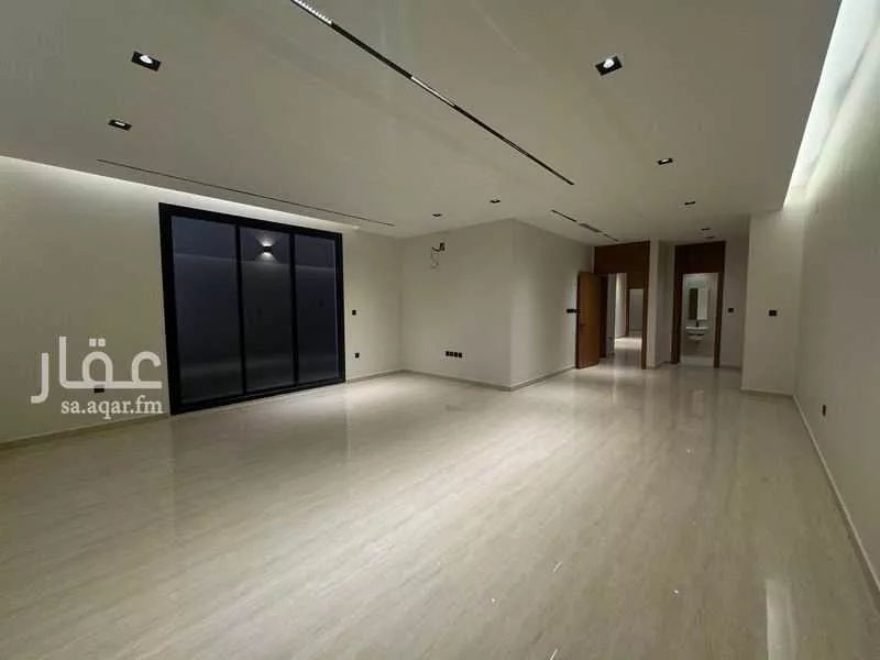 6 bedroom villa in Al Aridh 8