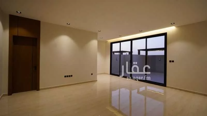 فيلا 6 غرف في العارض 7