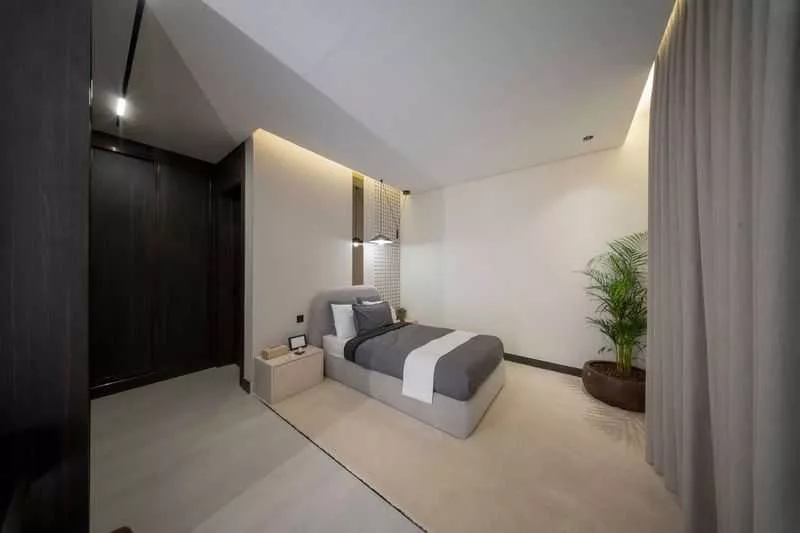 4 bedroom villa in Al Malqa 13
