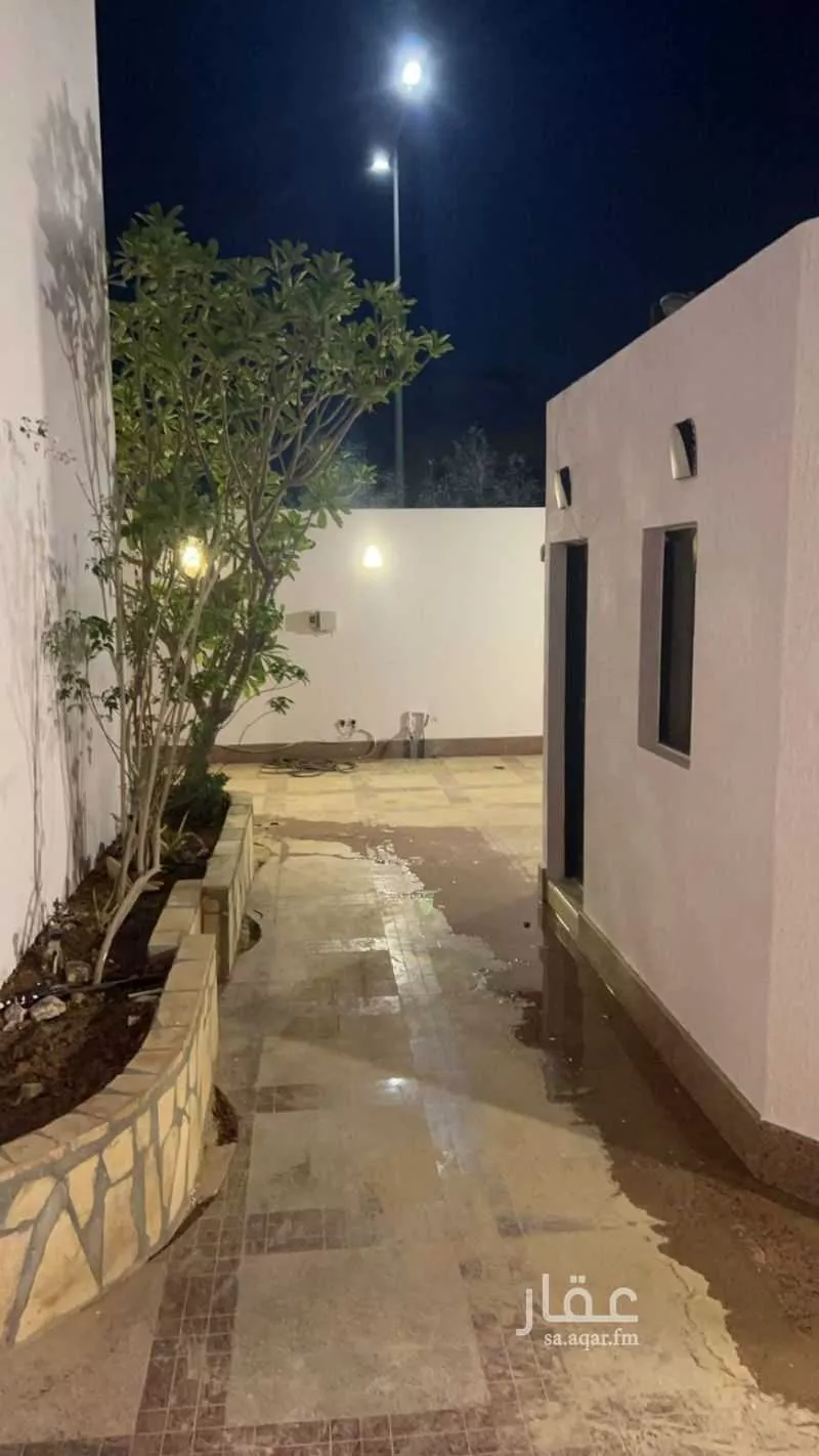 فيلا 5 غرف في النخيل 5