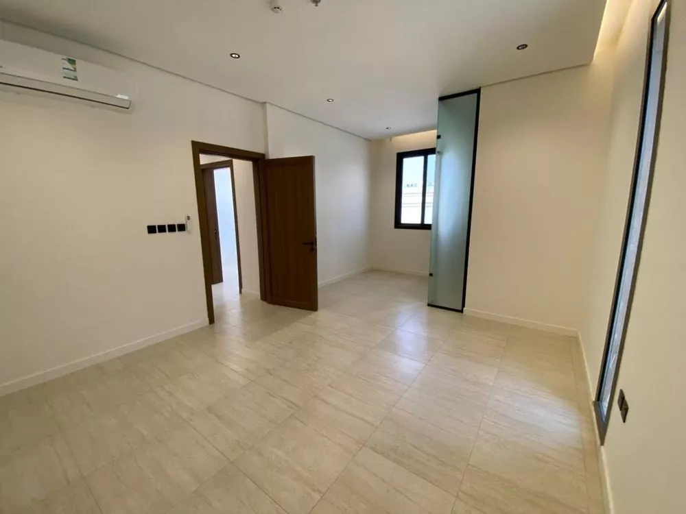 3 bedroom apartment in Al Qairawan 10