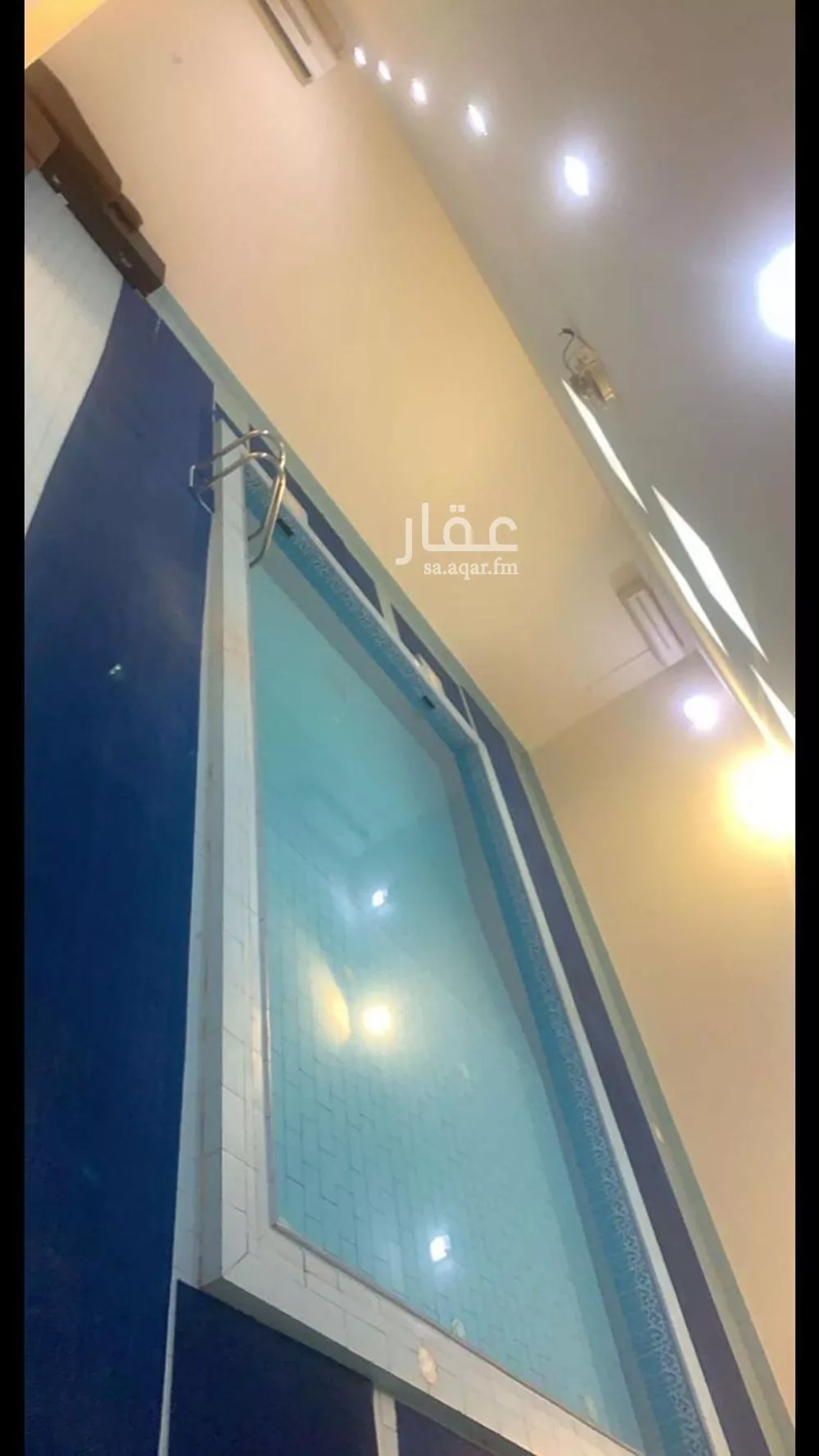 فيلا 4 غرف في الحمرا 11