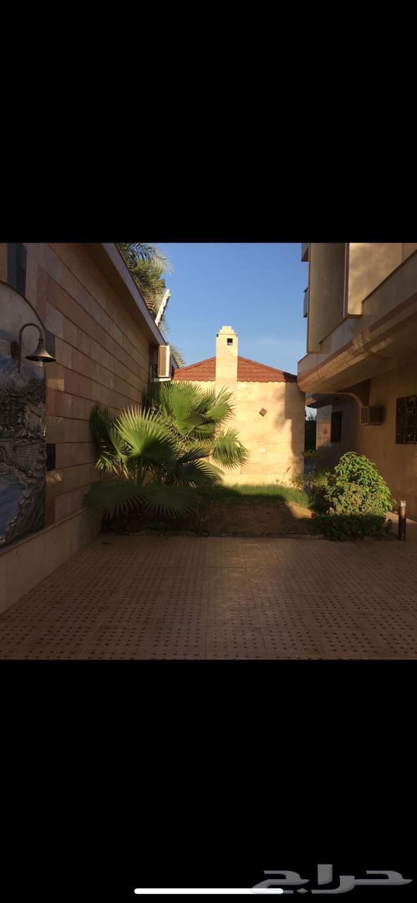 فيلا 13 غرف في الروابي 2