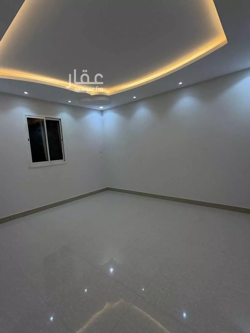 شقة 4 غرف في الرمال 5