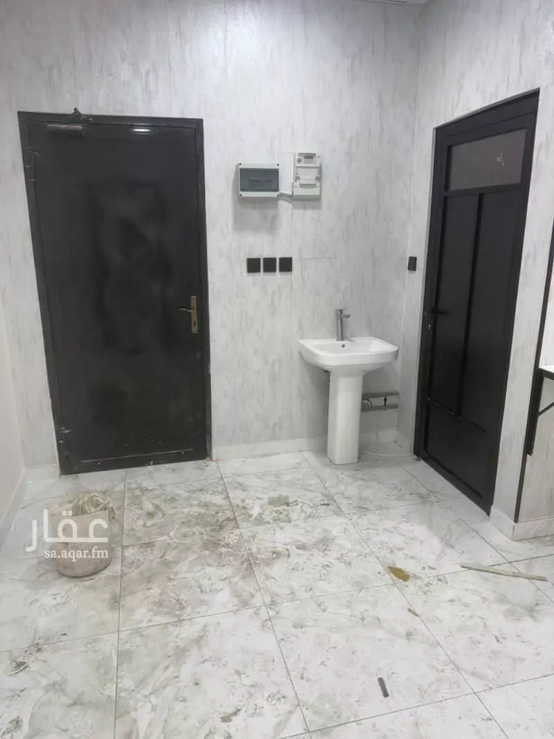 عمارة 325 م² في الثقبة 6