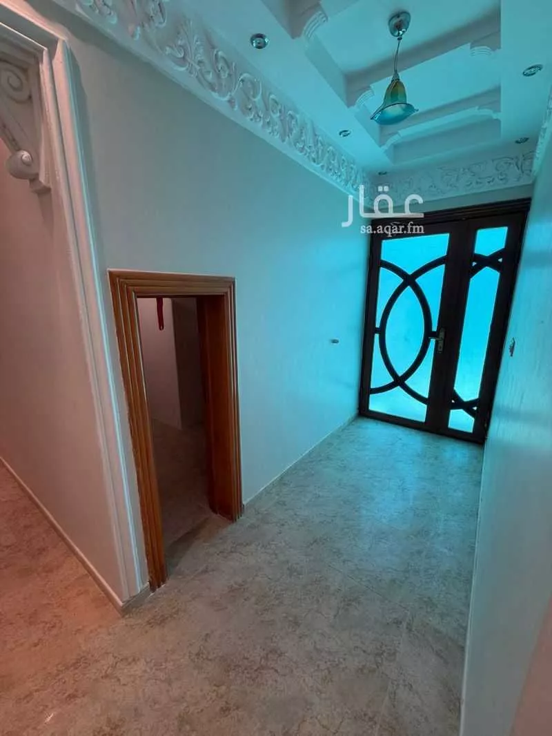 دور 5 غرف في عرقة 18