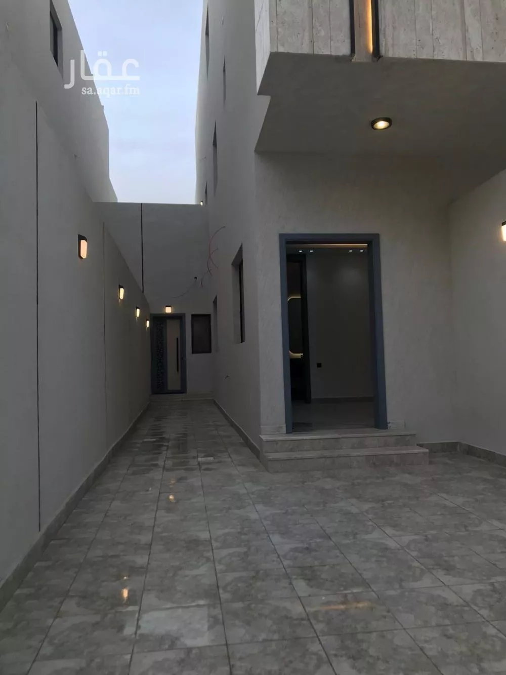 4 bedroom floor in Tuwaiq 10