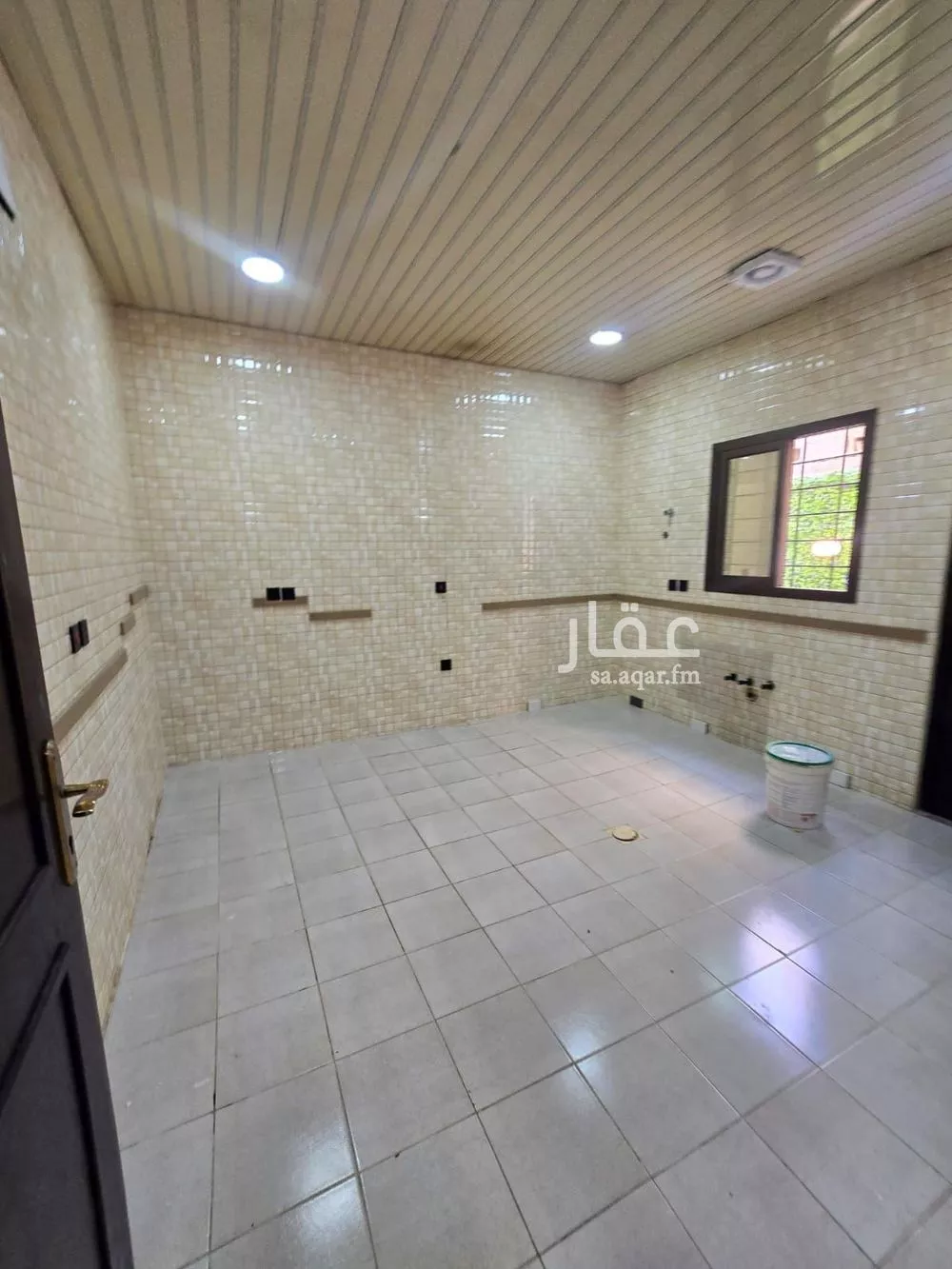 فيلا 8 غرف في ضاحية الملك فهد 24