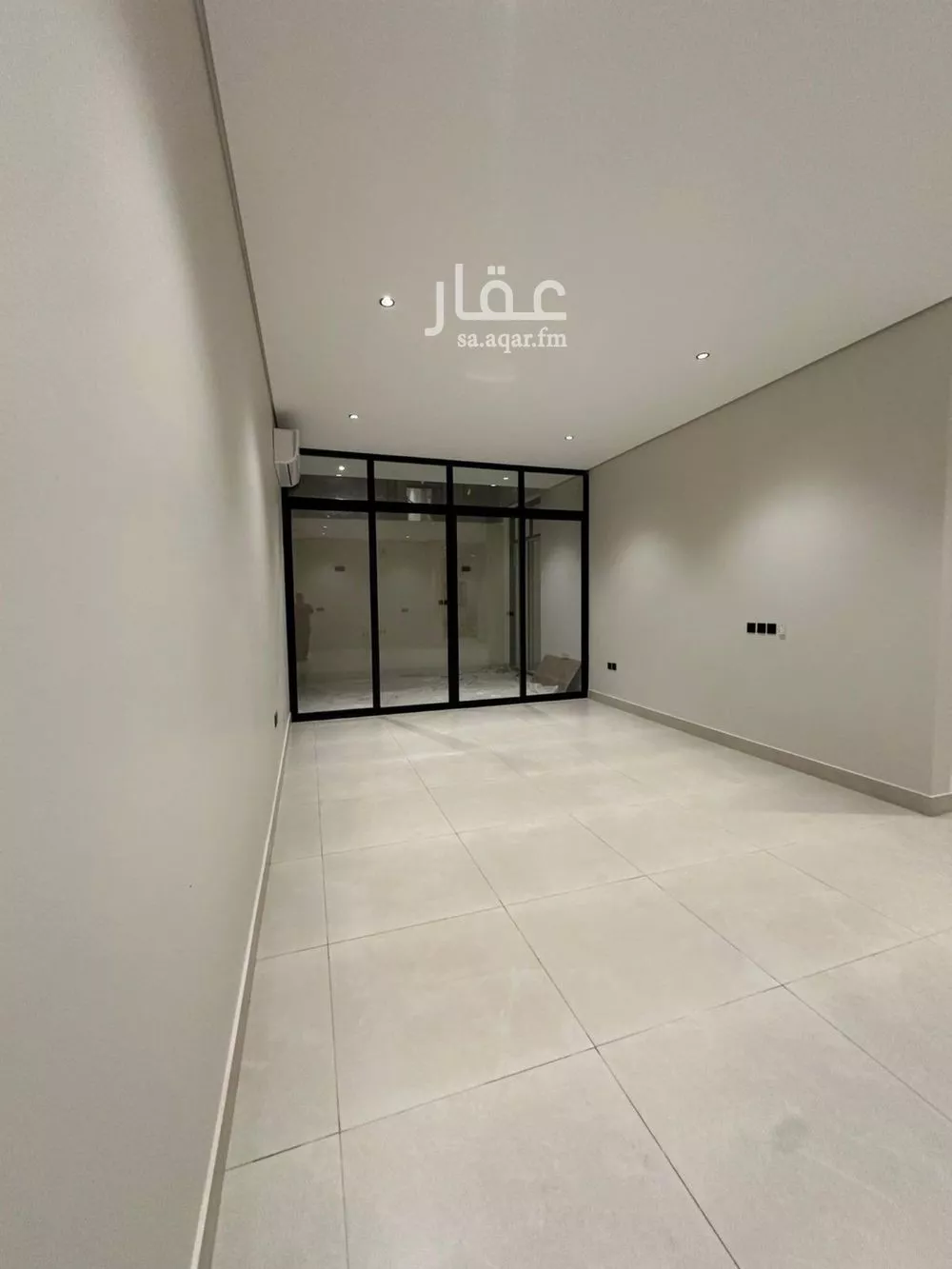 دور 1 غرف في العارض 4