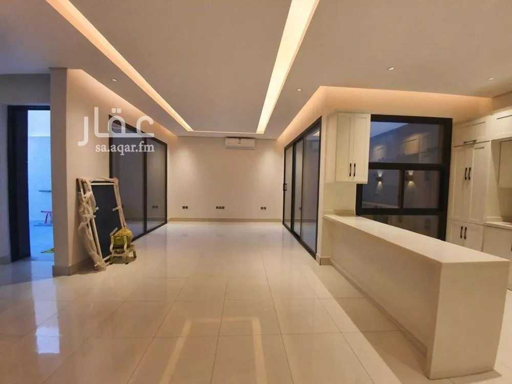 3 bedroom floor in Al Olaya 2