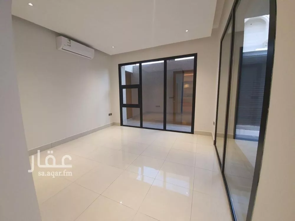 3 bedroom floor in Al Olaya 7