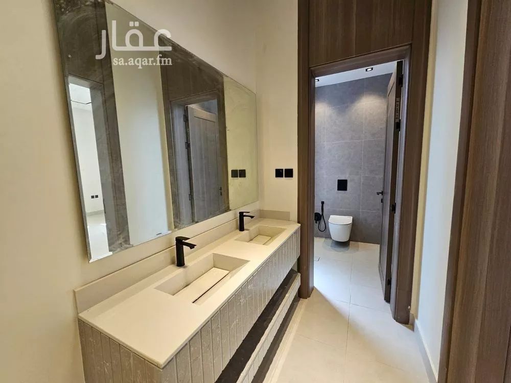 4 bedroom floor in Al Rimal 2