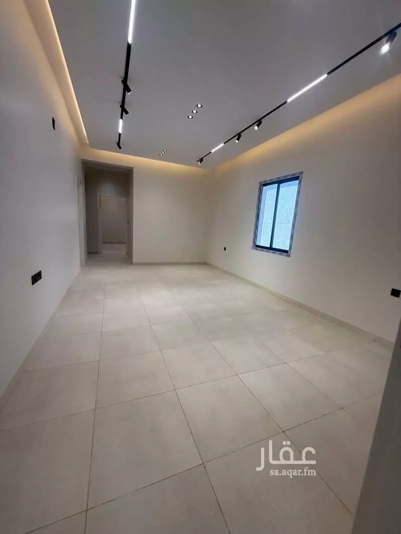 3 bedroom floor in Al Janadriyah 6
