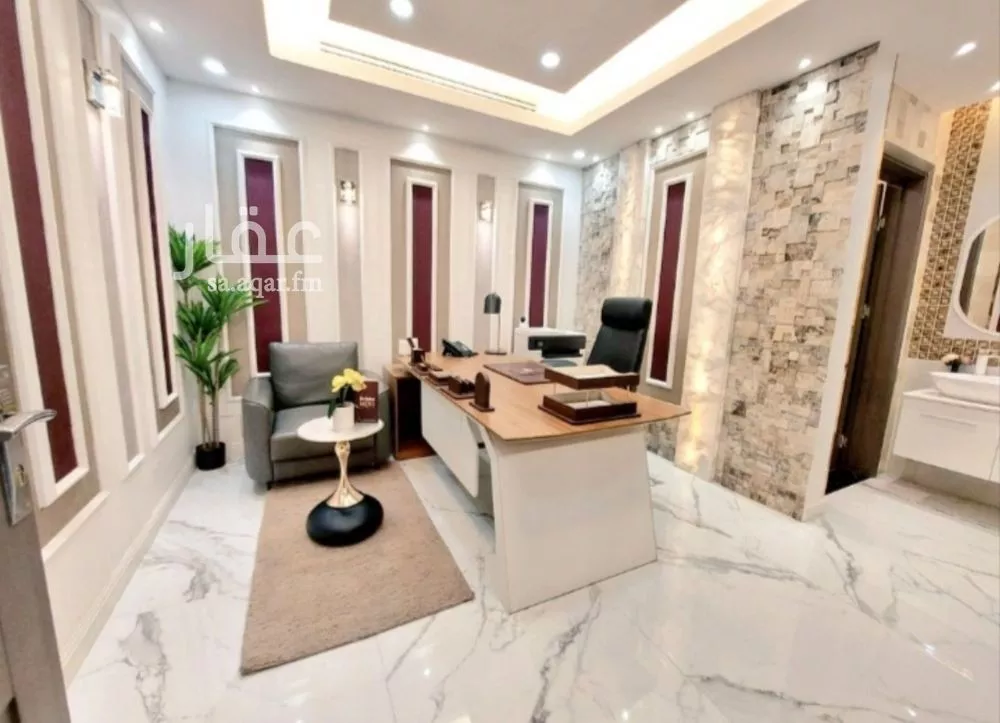 51 sqm office in Al Olaya 5
