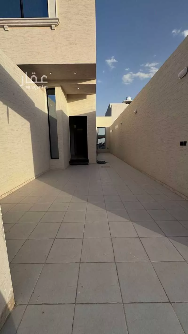 عمارة 600 م² في الرمال 2
