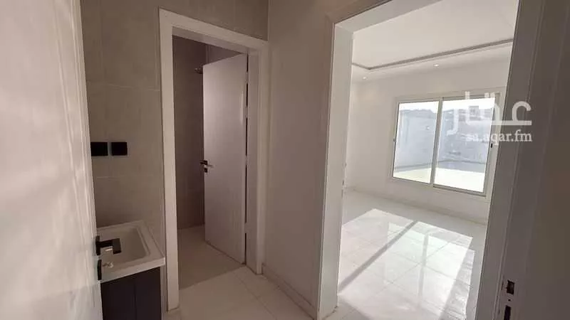 شقة 5 غرف في بطحاء قريش 2