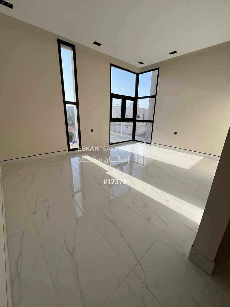 5 bedroom apartment in Granada, Riyadh 3