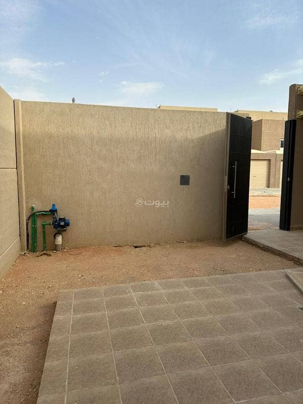7 bedroom villa in King Khalid International Airport, Riyadh 3