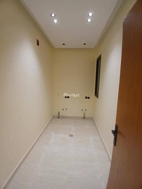 7 bedroom villa in Al Nukhbah, Riyadh 14