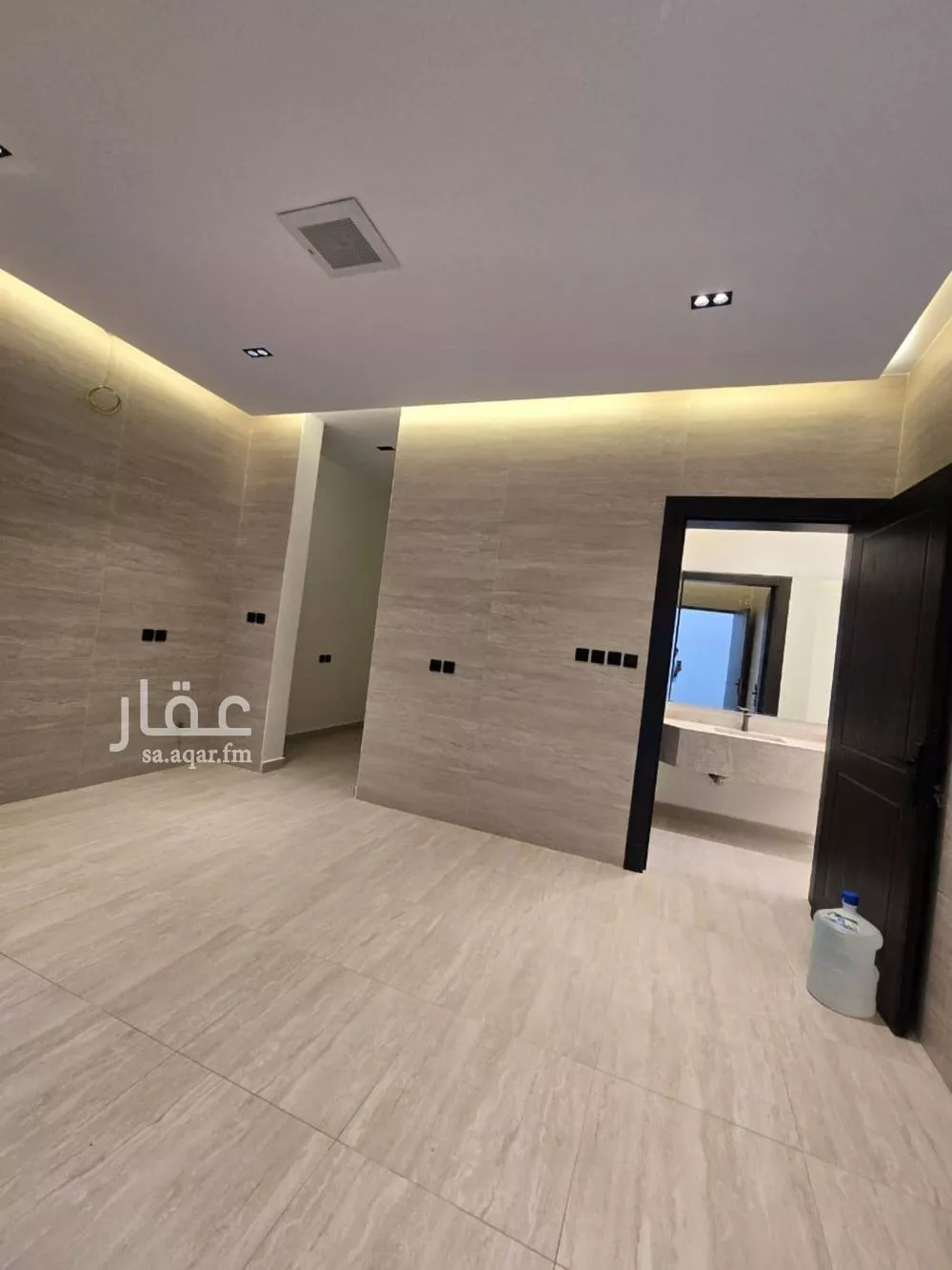 4 bedroom villa in Al Uraija Al Awsat, Riyadh 18